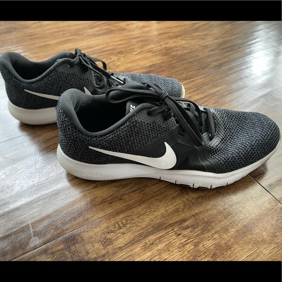 Nike Flex Experience Running Shoe | Women- Size 7 - Picture 1 of 3
